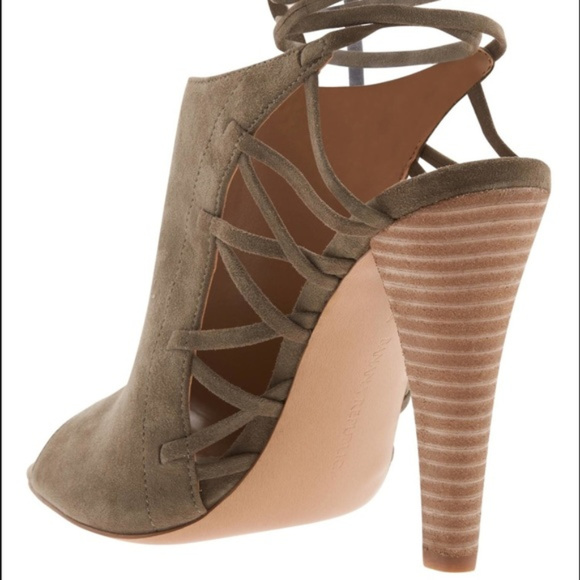 SALE banana republic  Ankle Strap peep toe booties - Picture 2 of 6